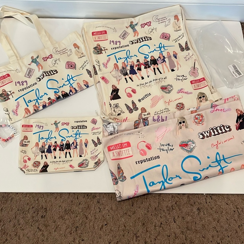 New! Taylor Swift Bag, Bracelet & Pillow Case Set